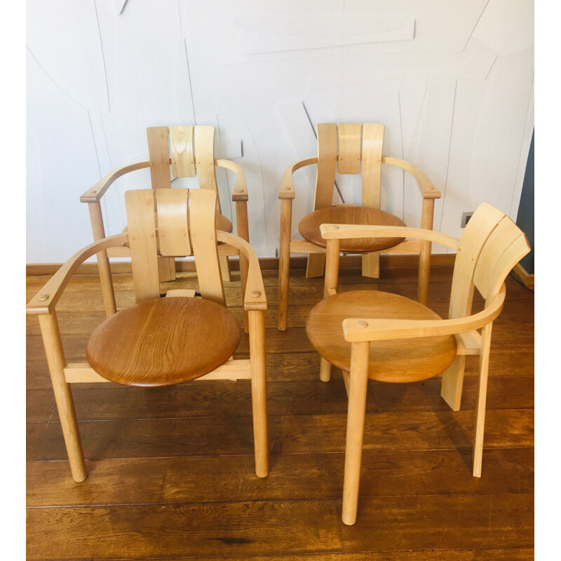 Set of 4 vintage chairs 1980