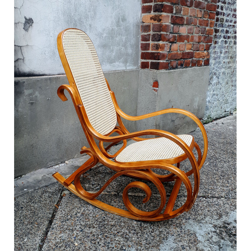 Vintage Rocking chair in curved wood and wickerwork