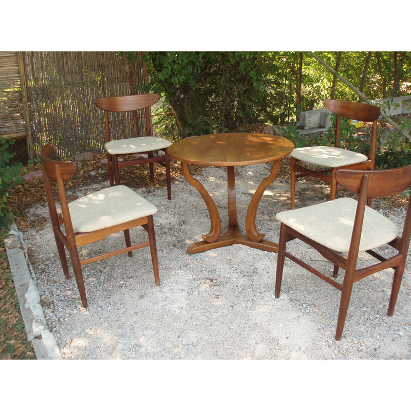 Set of 4 vintage chairs in Scandinavian Rosewood