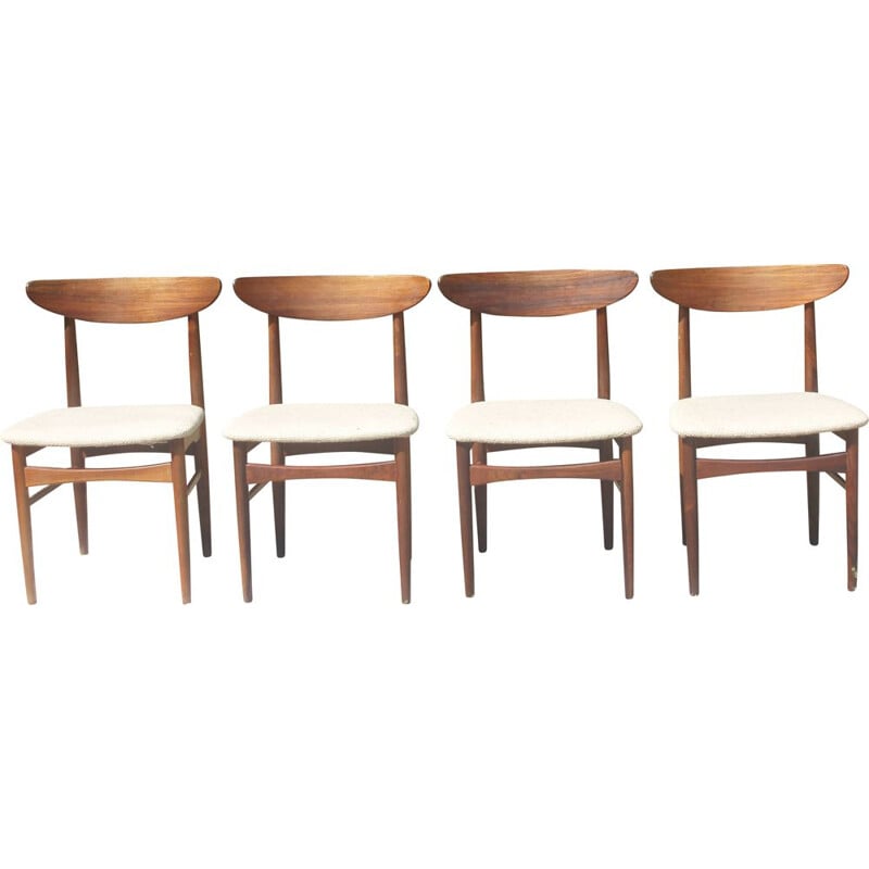 Set of 4 vintage chairs in Scandinavian Rosewood