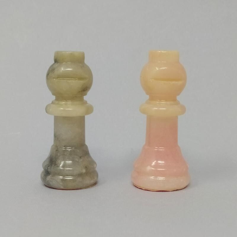 Jeu d'échecs vintage en albâtre fait à la main en Italie 1960