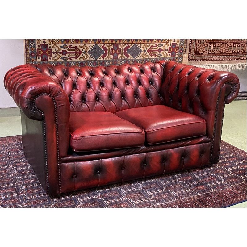 Vintage sofa 2-seater Chesterfield in red leather 1980