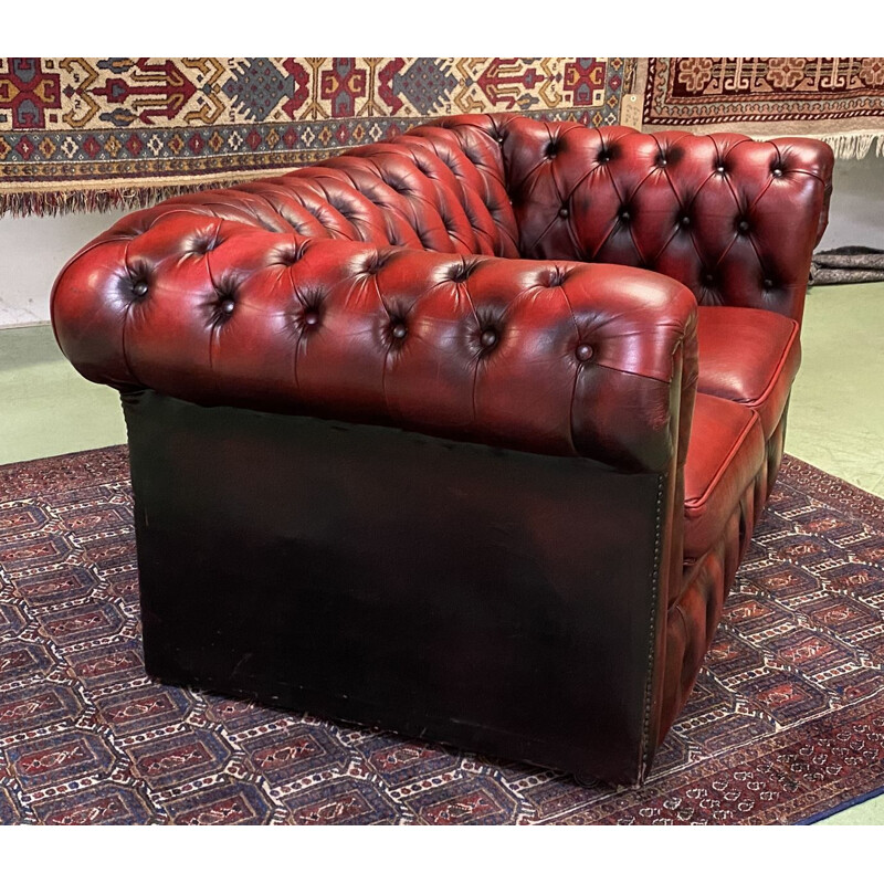 Vintage sofa 2-seater Chesterfield in red leather 1980