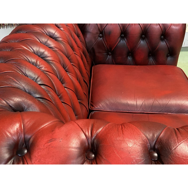 Vintage sofa 2-seater Chesterfield in red leather 1980