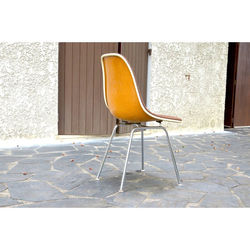 Chaise "DSX" vintage par Charles et Ray Eames Herman Miller en fibre de verre