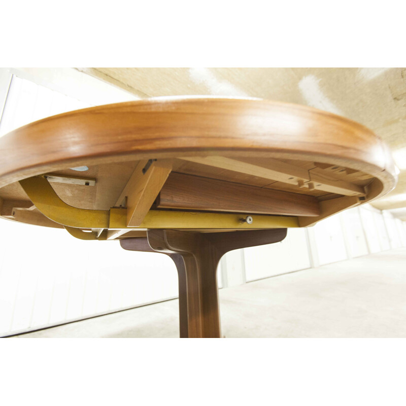 Vintage round oval transformable table samcom and Bramin solid teak and central leg 1965