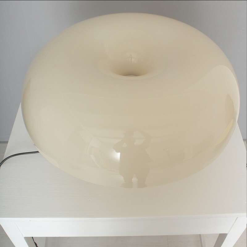 Artemide "Nesso" Italian table lamp in white plastic, Giancarlo MATTIOLI - 1960s