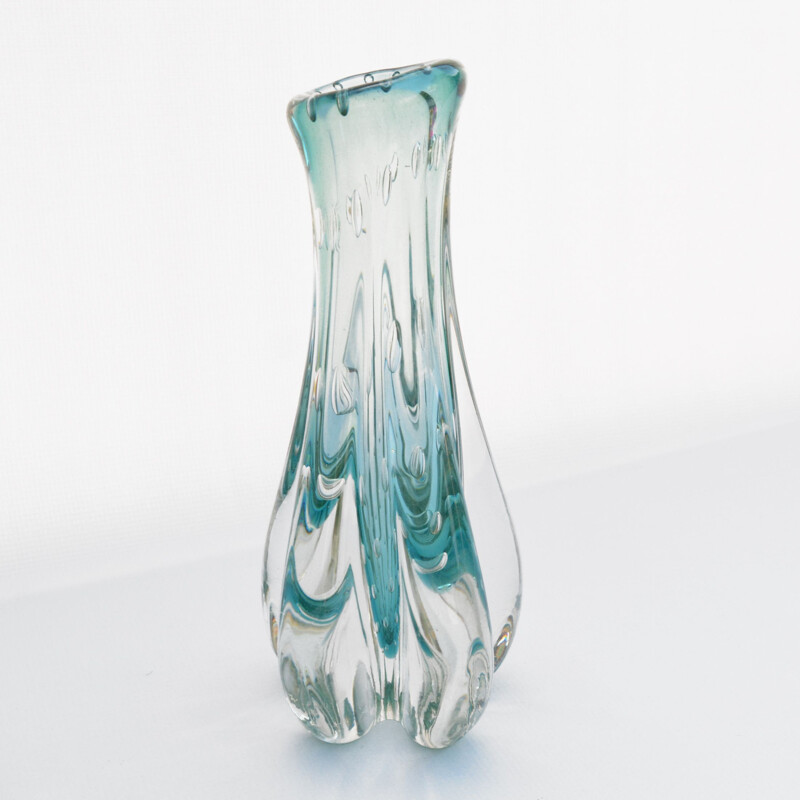 Vase vintage en verre de Milan Metelak Harrachov, Tchécoslovaquie 1960