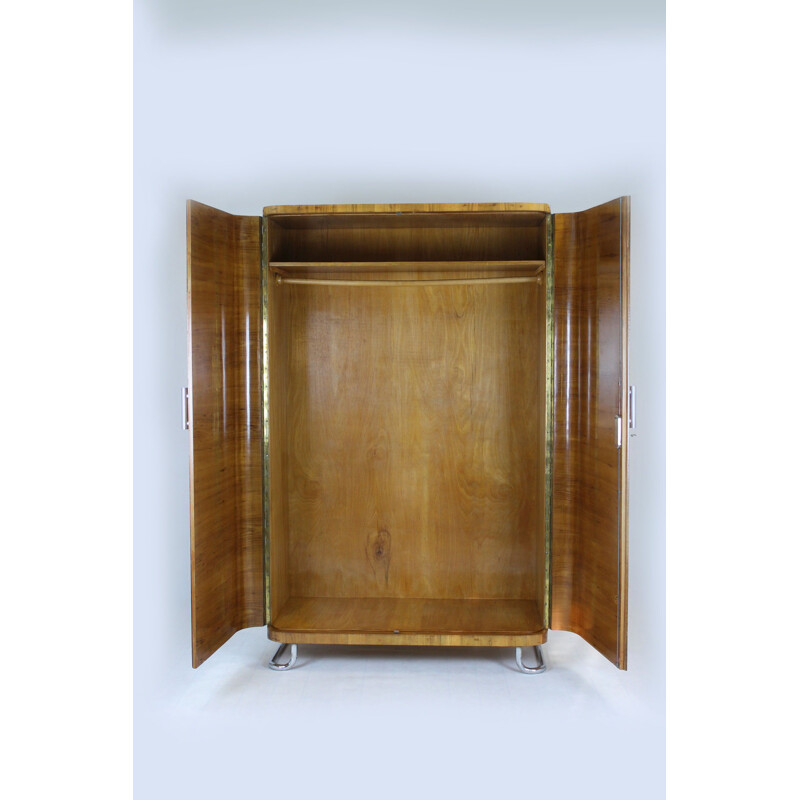 Vintage chromed tubular steel cabinet from the Bauhaus 1930s