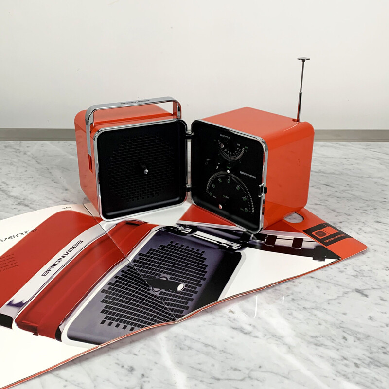 Radio portable rouge vintage modèle TS502 de Marco Zanuso & Richard Sapper pour Brionvega