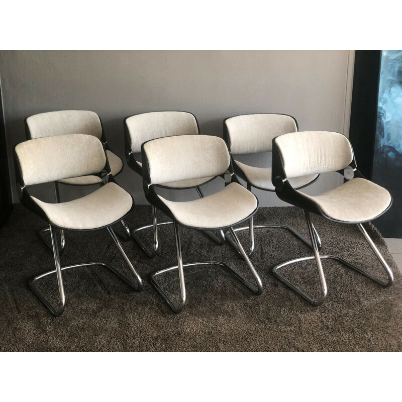 Suite of 6 vintage Baumann chairs entirely restored 1970