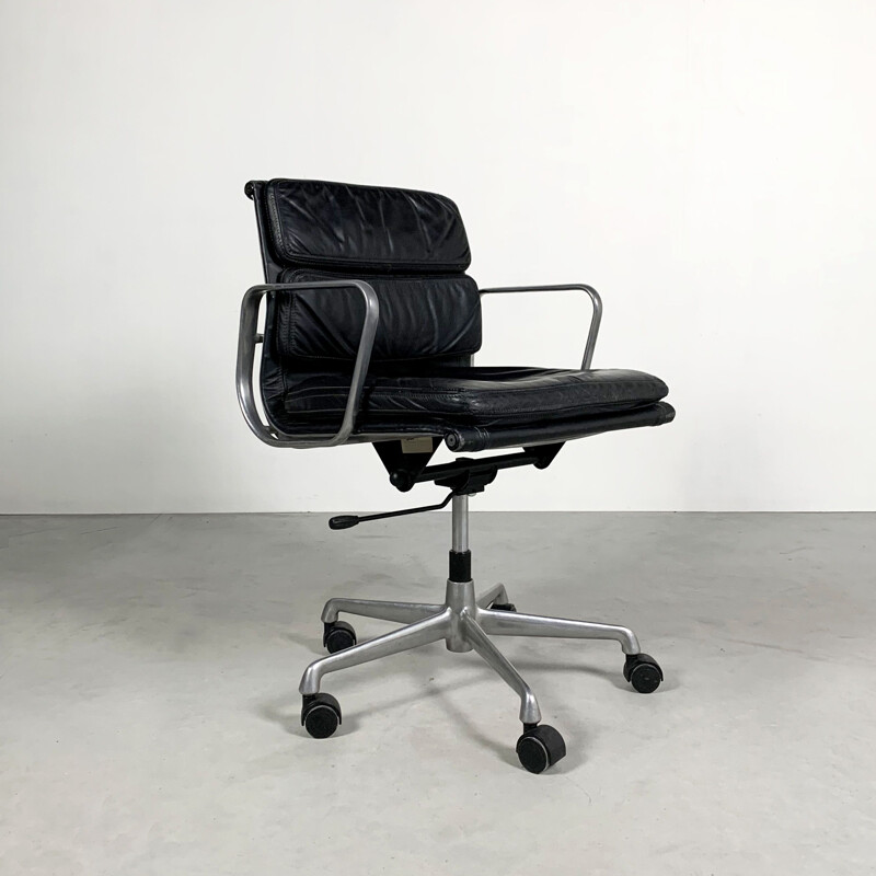 Vintage Desk Chair EA217 Soft Pad by Charles & Ray Eames for ICF, 1970s