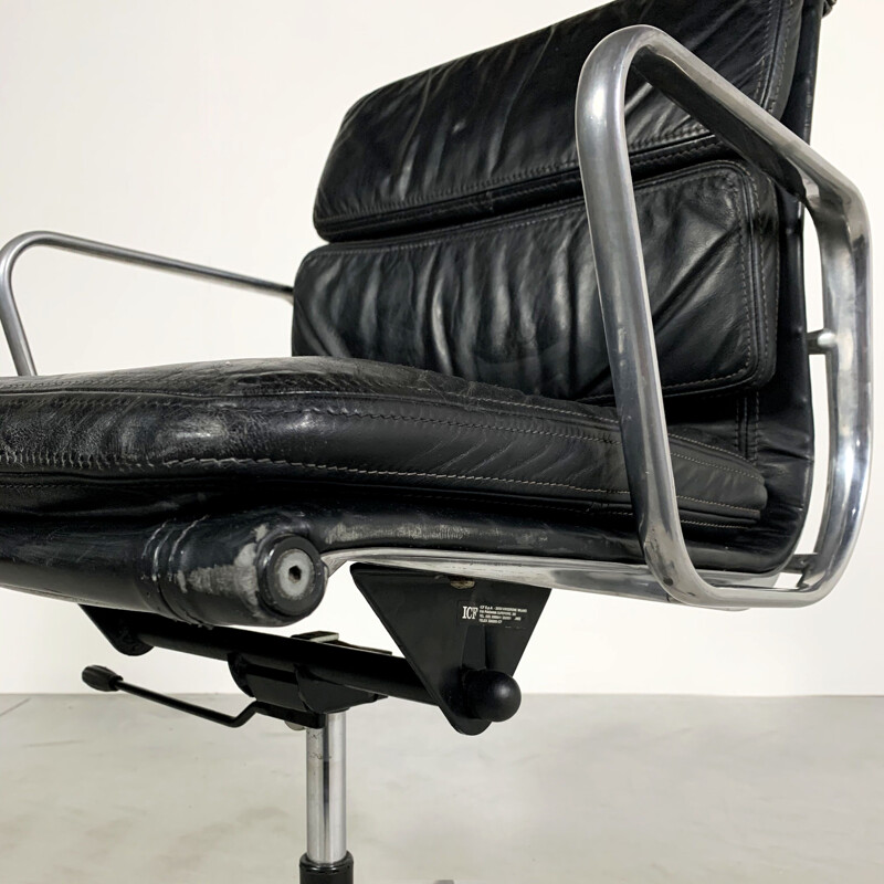 Vintage Desk Chair EA217 Soft Pad by Charles & Ray Eames for ICF, 1970s