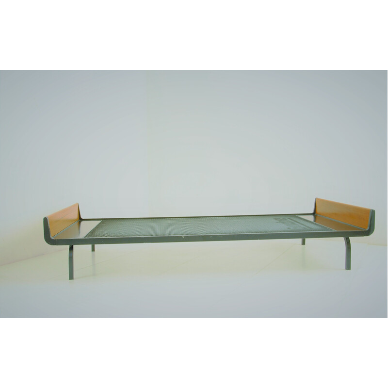 Mid Century Teak Daybed  Bed by Friso Kramer industrial 1970s