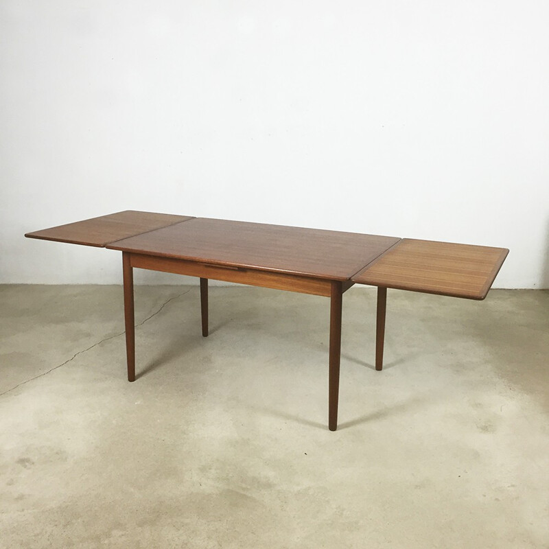 Scandinavian vintage dining table with teak extensions by Willy Sigh for H. Sigh and Sons, Denmark 1960