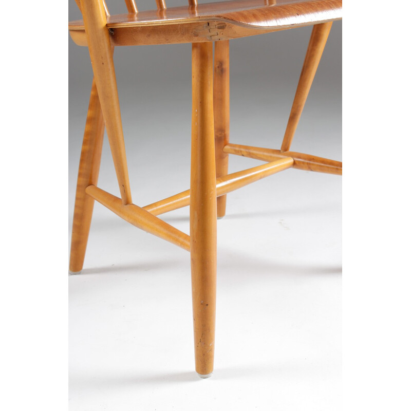 Scandinavian Nesto armchair in birch - 1950s