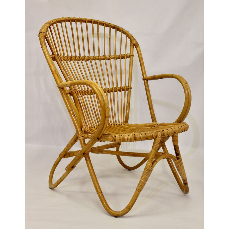 Vintage rattan armchair with butterfly feet 1960