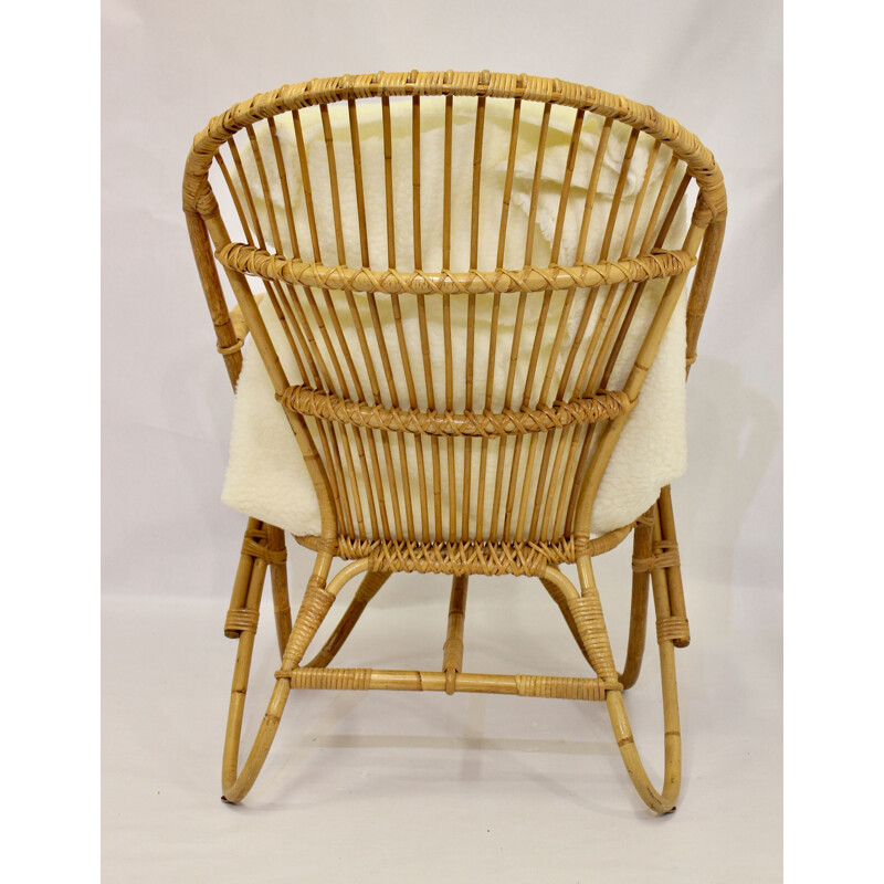 Vintage rattan armchair with butterfly feet 1960