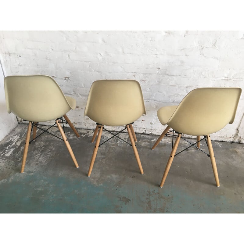 Set of 6 vintage dining chairs cream DSW  by Charles & Ray Eames