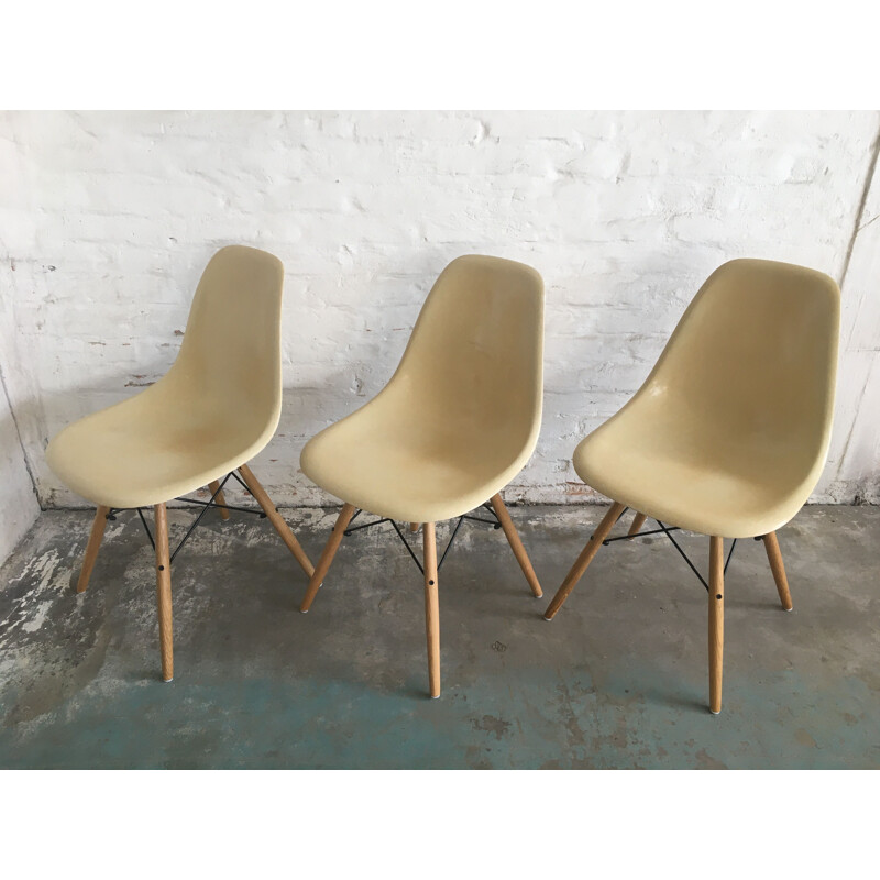 Set of 6 vintage dining chairs cream DSW  by Charles & Ray Eames