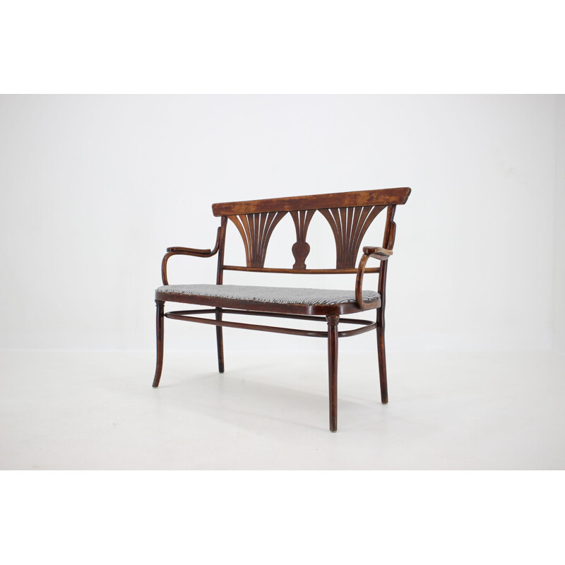 Sofa Nr. 221 Thonet, Czechoslovakia 1900