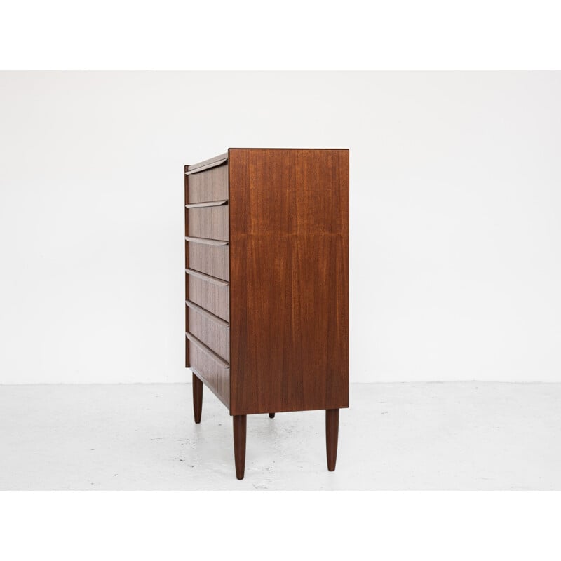 Midcentury chest of 6 drawers in teak with long drawer handle Danish 1960s