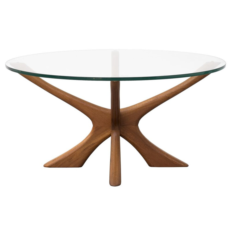 Vintage coffee table by the Danish Illum Wikkelsø for the label Niels Eilersen 1960s