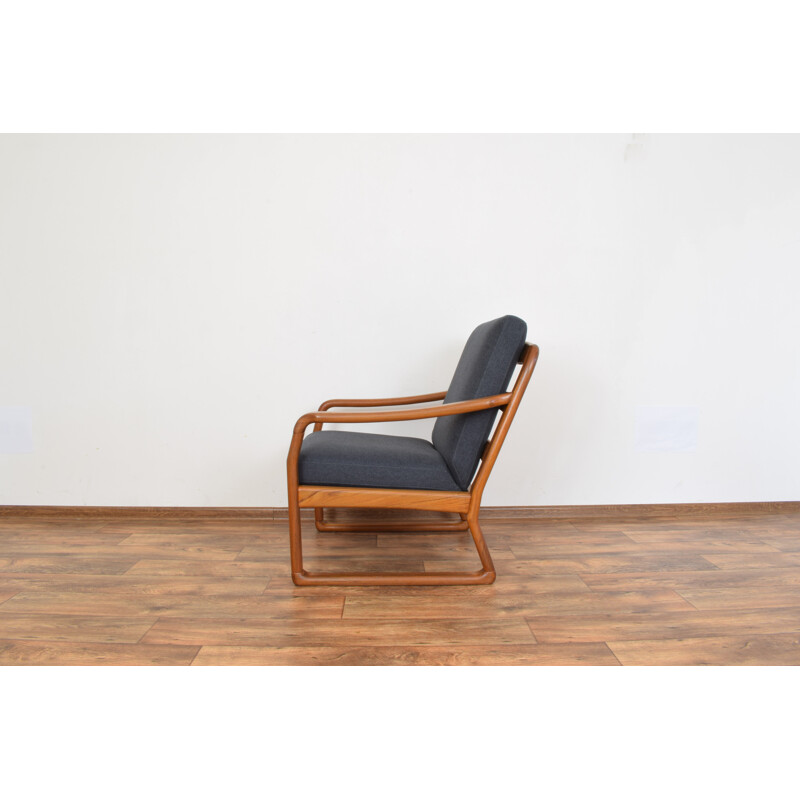 Mid-Century Teak Lounge Chair from Dyrlund Danish 1970s