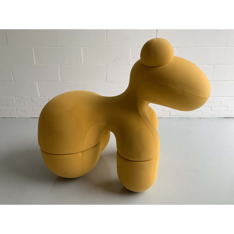 Sculpture de chaise vintage jaune "Pony" de Eero Aarnio 2004