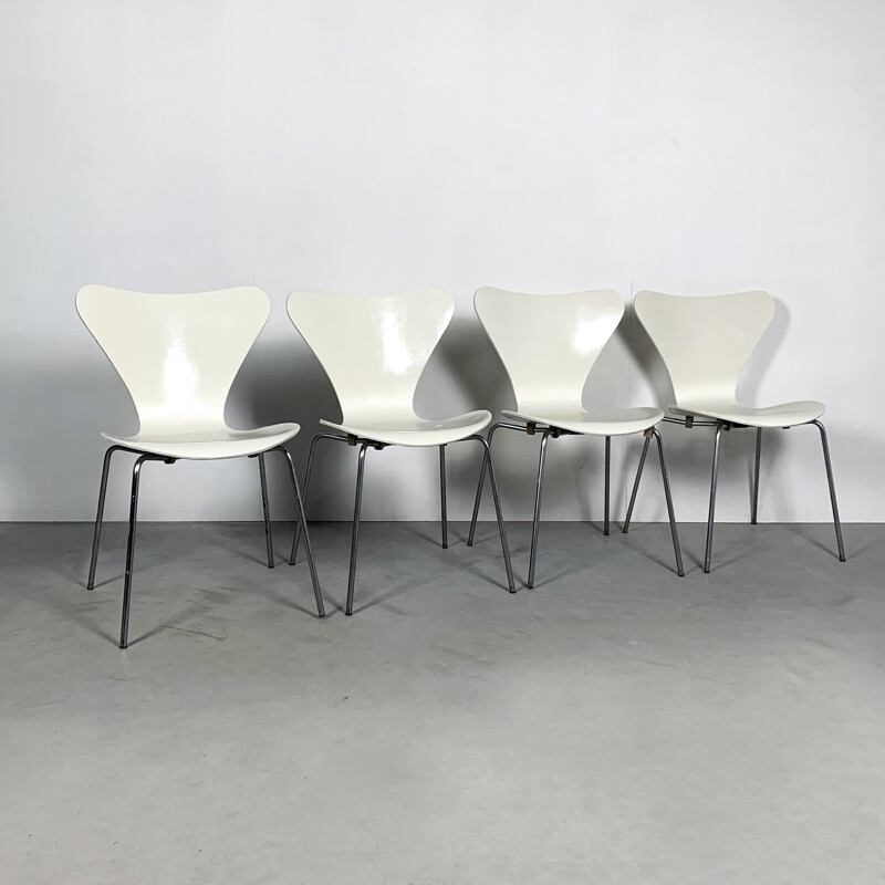Ensemble de 4 chaises papillon vintage par Arne Jacobsen pour Fritz Hansen 1970