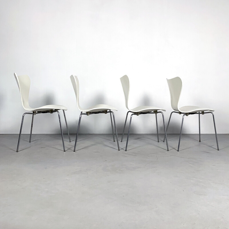 Set of 4 vintage Butterfly Chairs by Arne Jacobsen for Fritz Hansen, 1970s