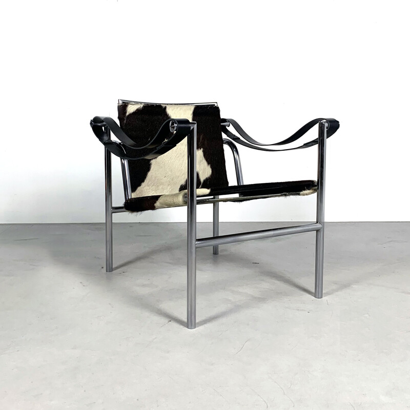 Vintage Cow Hide LC1 Armchair by Le Corbusier for Cassina, 1970s