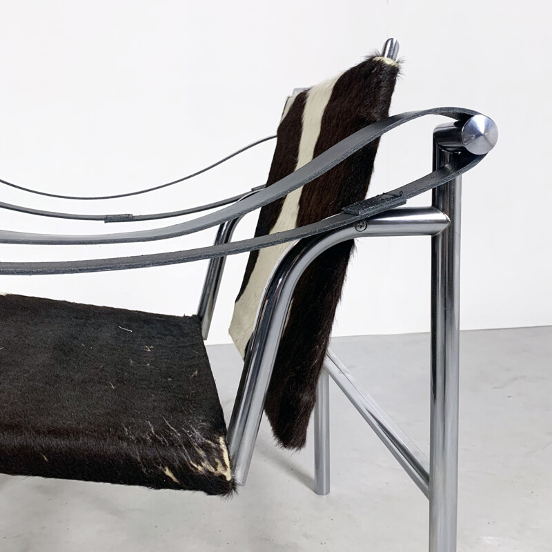 Vintage Cow Hide LC1 Armchair by Le Corbusier for Cassina, 1970s