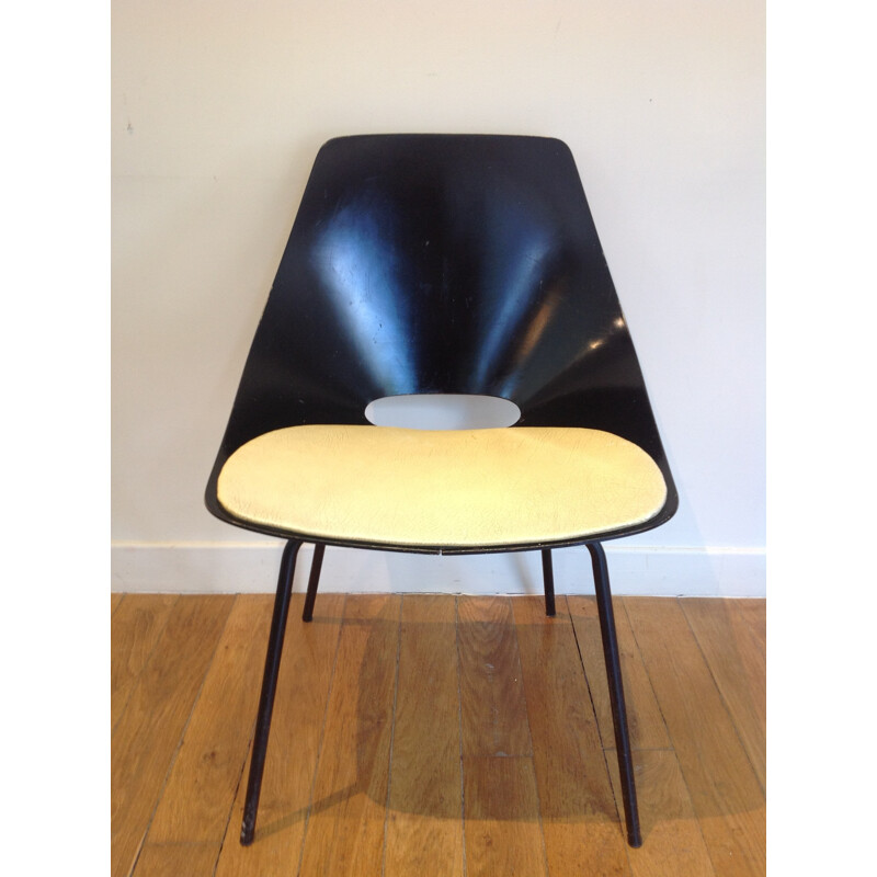 Steiner "Tonneau" black chair with yellow cushion, Pierre GUARICHE - 1950s