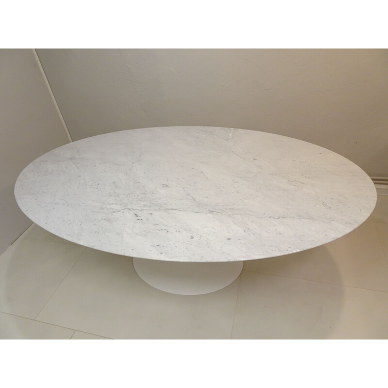 Vintage Knoll saarinen oval marble table 
