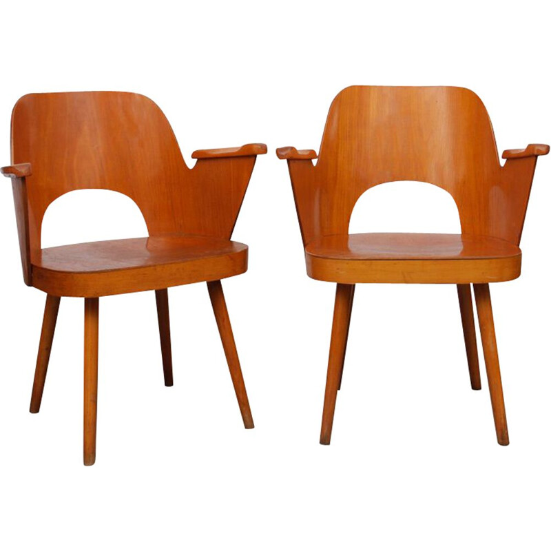 Pair of vintage armchairs by Lubomir Hofmann for Ton, 1960