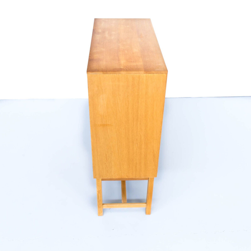 Armoire vintage à 2 portes pour KP Mobler Kurt Østervig 1970