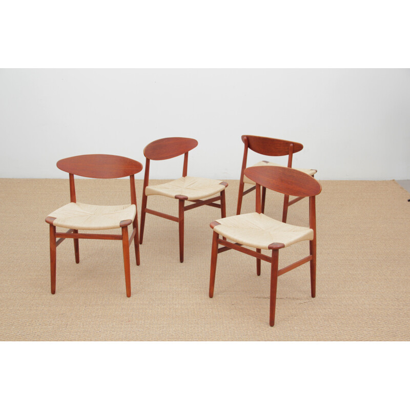 Conjunto de 4 sillas vintage de teca escandinava