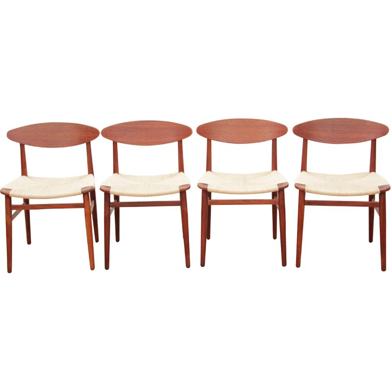 Suite de 4 chaises vintage en teck scandinaves