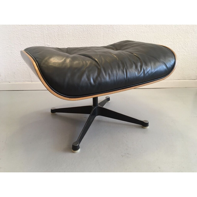 Vintage  Lounge Chair leather and rosewood ottomanCharles & Ray Eames 1970