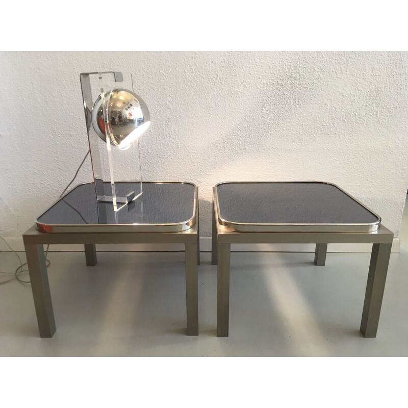 Par de mesas laterais de aço escovado e vidro 1970