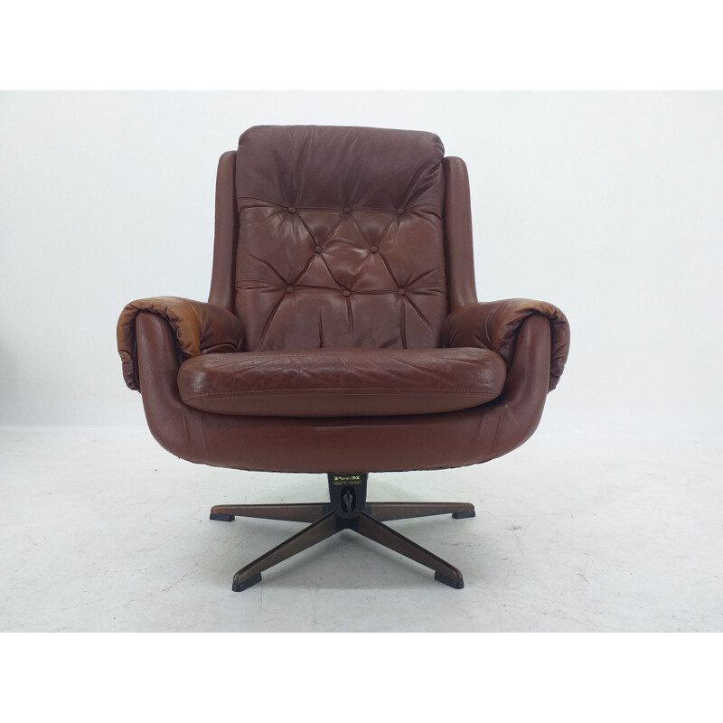 Mid Century Swivel Leather Armchair, PeeM, Finland, 1970s