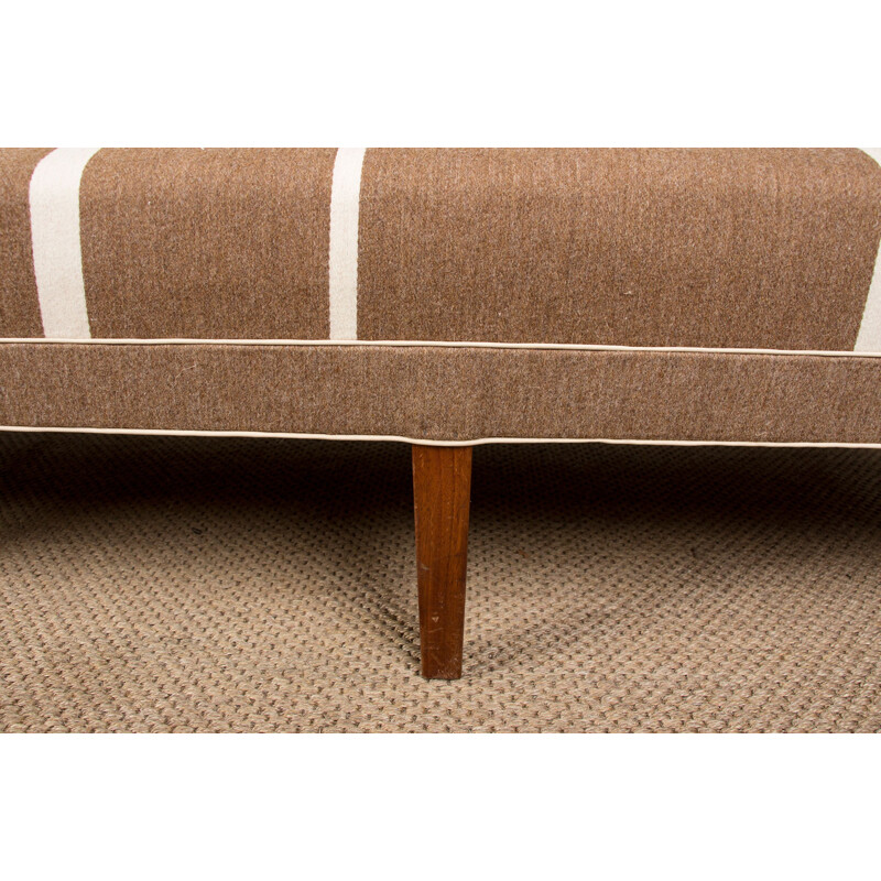 Grande divano d'epoca modello 6092 di Kaare Klint per Rud Rasmussen Danimarca 1940