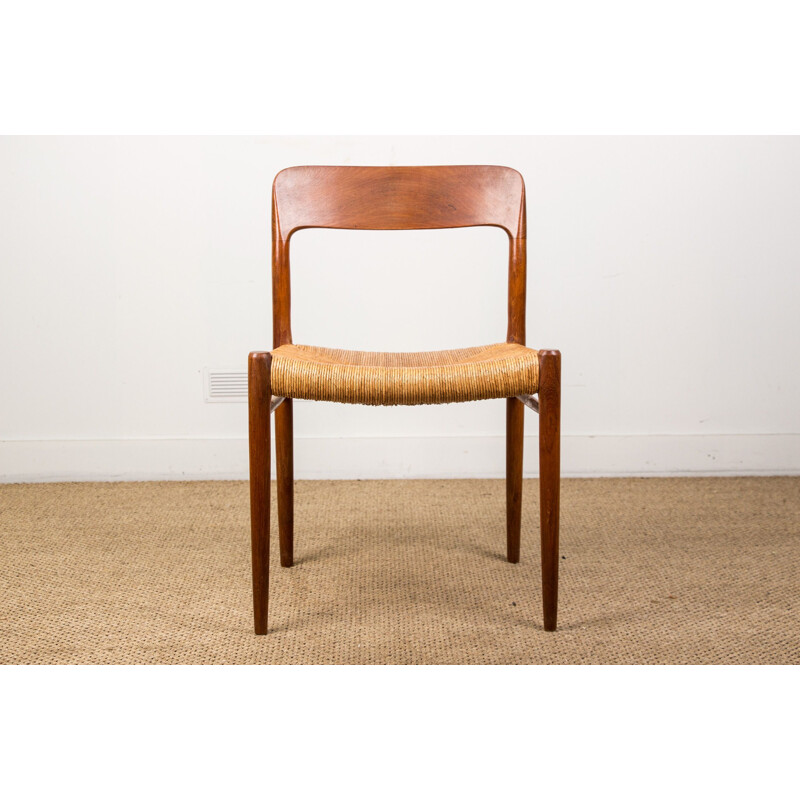 Suite of 4 vintage chairs in Teak and mulch, model N 75 by N.O.Moller Danoises 