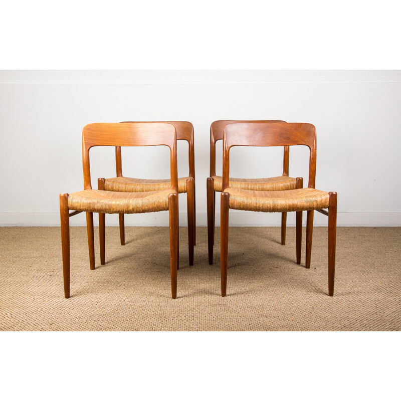 Suite of 4 vintage chairs in Teak and mulch, model N 75 by N.O.Moller Danoises 