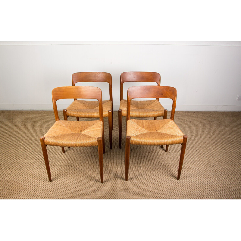 Suite of 4 vintage chairs in Teak and mulch, model N 75 by N.O.Moller Danoises 