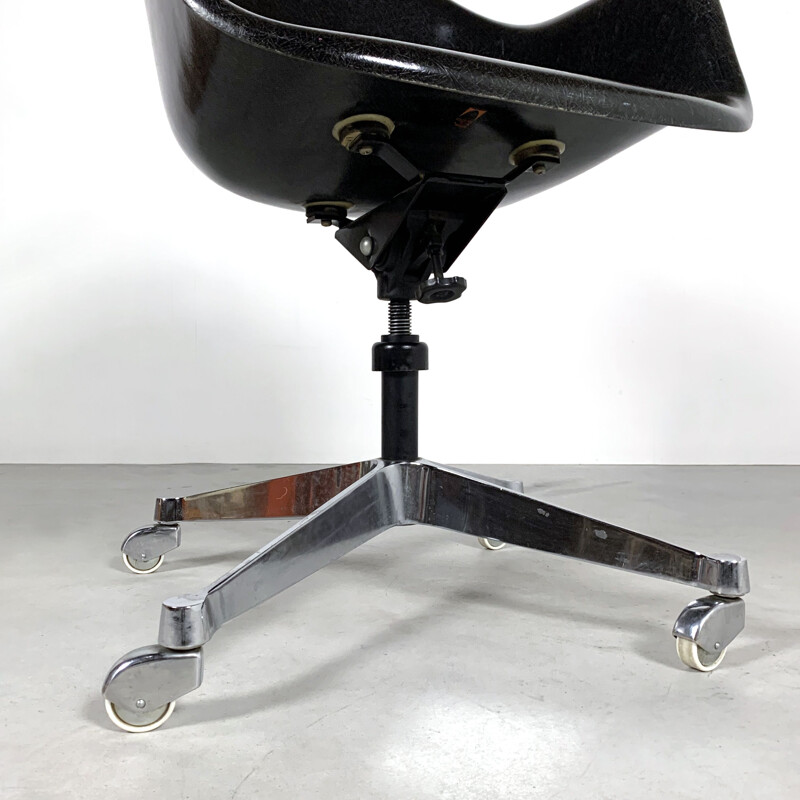 Chaise de bureau Vintage par Charles & Ray Eames pour Herman Miller 1970