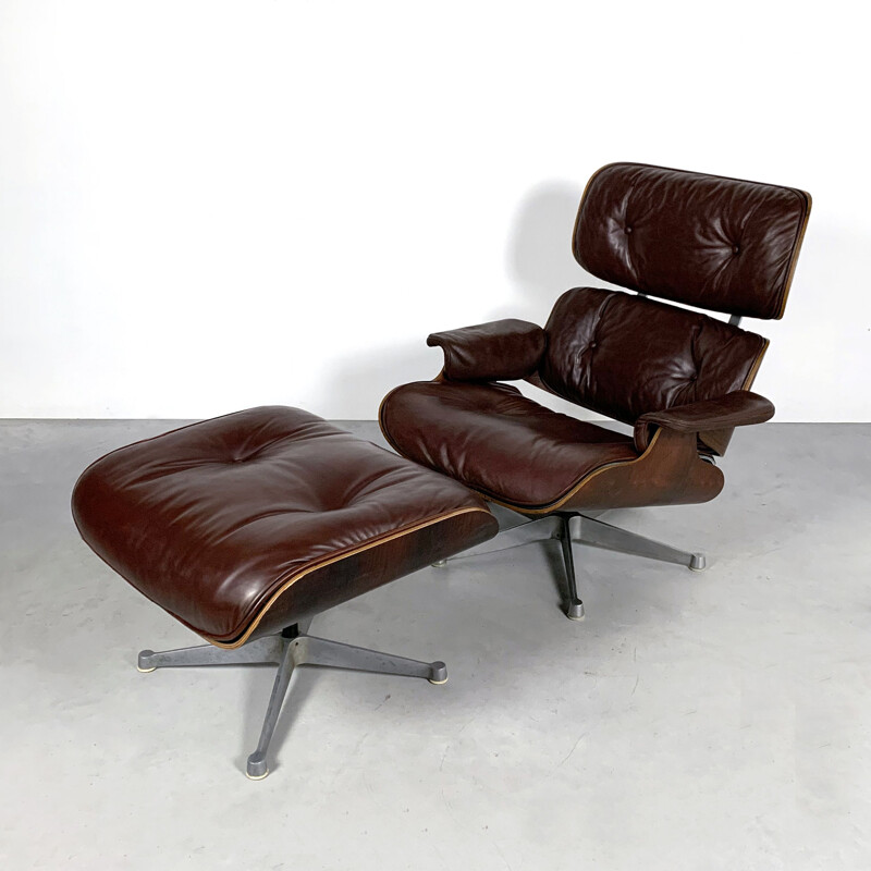 Fauteuil lounge Vintage Eames plus tabouret par ICF pour Herman Miller 1960