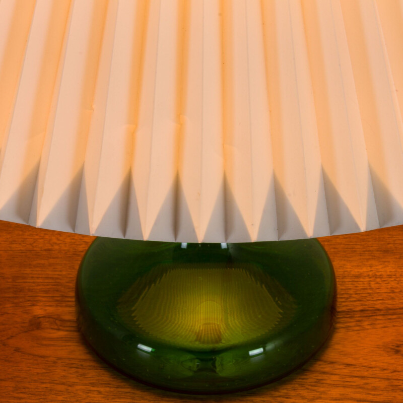 Lampe vintage Holmegaard en verre vert foncé avec abat-jour Le Klint