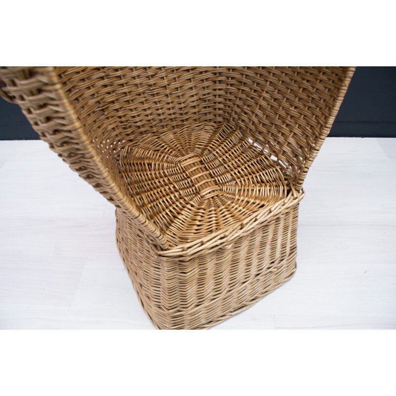 Large vintage Rattan Lounge Chair, Italian 1970s